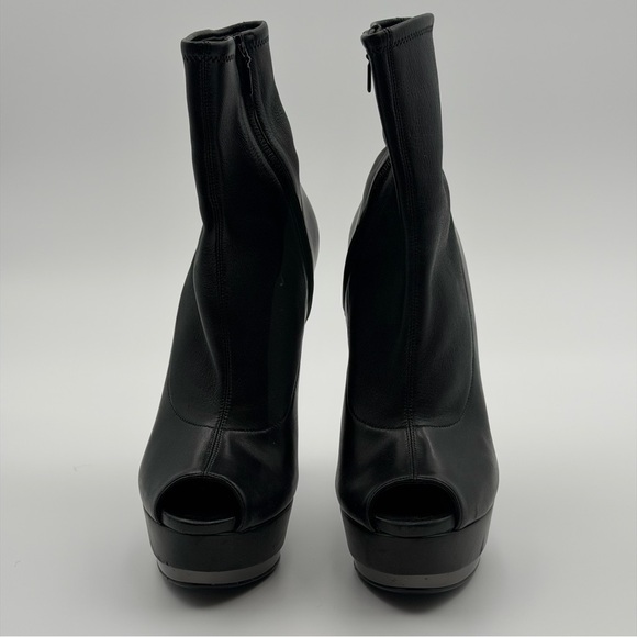 GUCCI BLACK PEEP TOE PLATFORM ANKLE BOOTIES - Picture 4 of 7